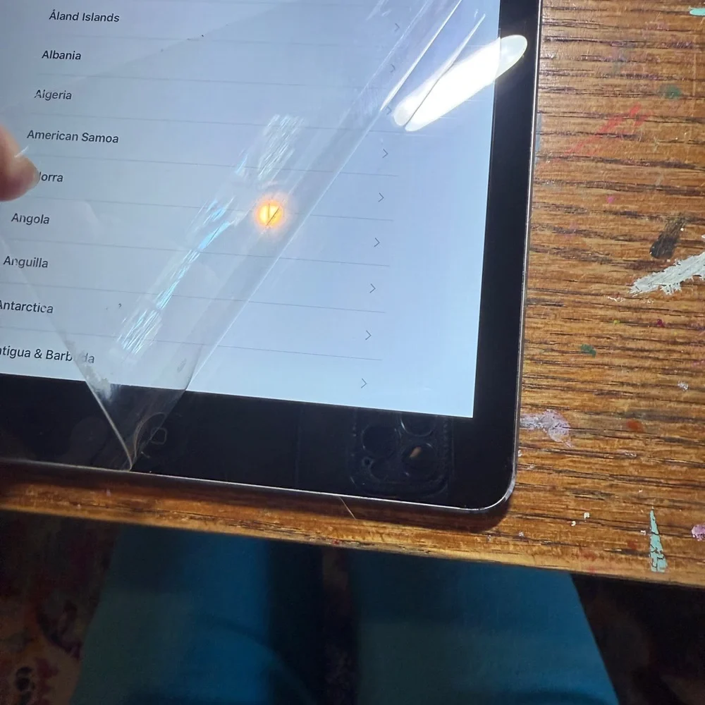 iPad Air 1st Gen 32GB Cellular - Picture 4 of 8